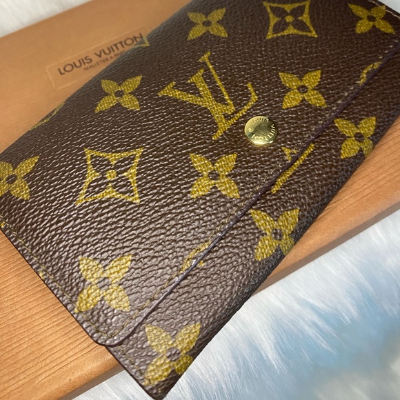 🛑SOLD🛑 LOUIS VUITTON Tressor Wallet - Picture 7 of 13